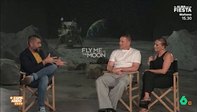 La surrealista entrevista de Dani Mateo a Channing Tatum y Scarlett Johansson: "¿La moraleja es que cuesta menos llegar a la Luna que pillar cacho?"