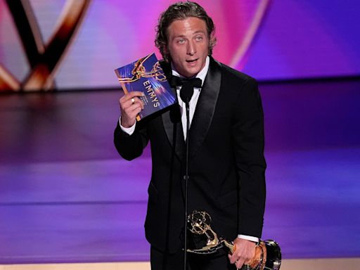 Jeremy Allen White's acceptance speech at the Emmys