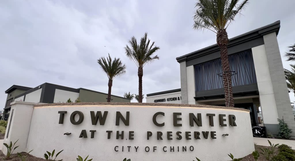 New shopping center is bringing eateries to Chino
