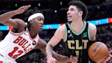 Dosunmu, White lead way as Bulls beat Hornets 114-98