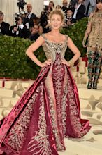Most Iconic Red Carpet Dresses Of 2018 - Fame10