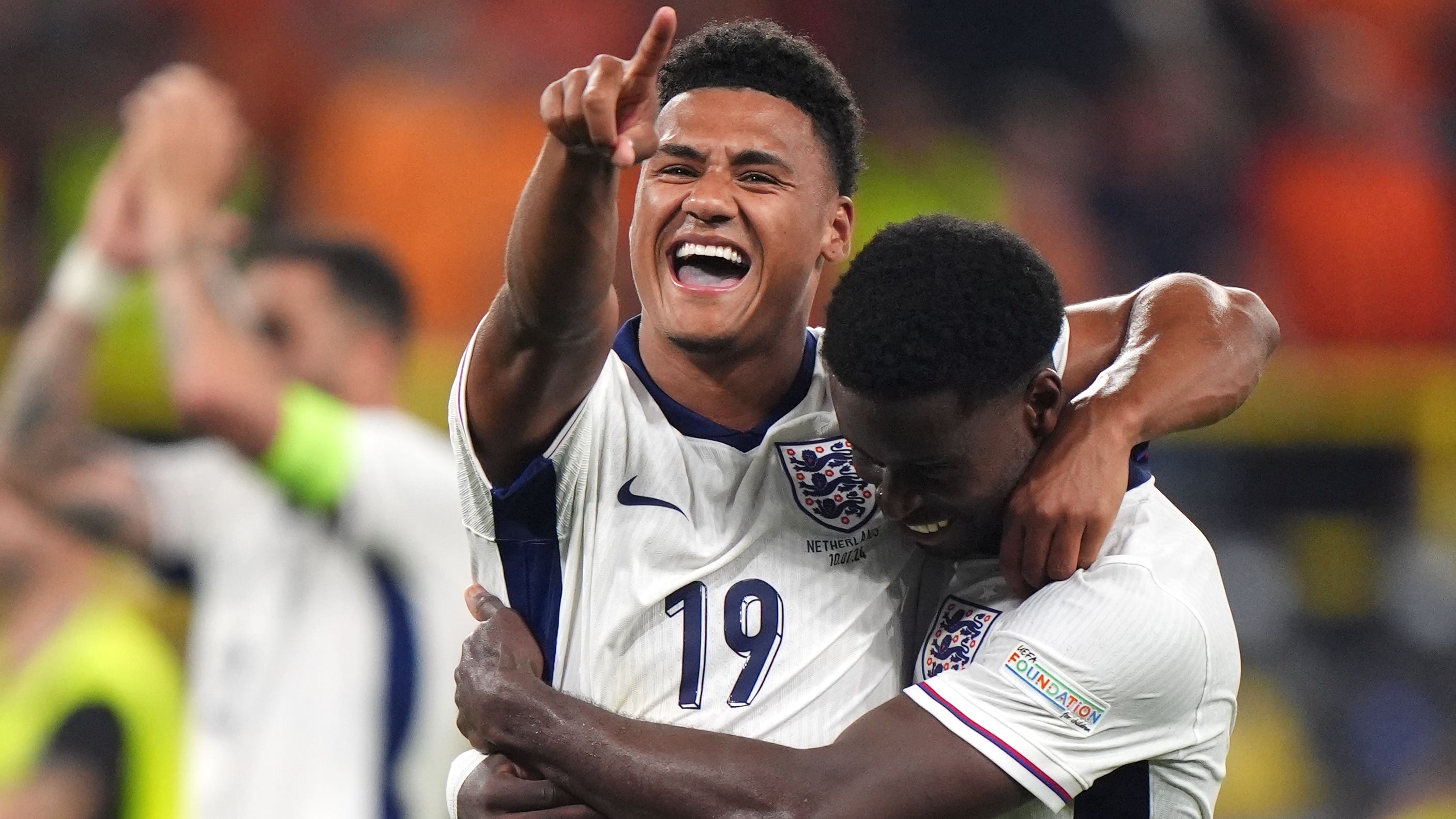 Ollie Watkins nets 90th-minute winner to fire England into Euro 2024 final