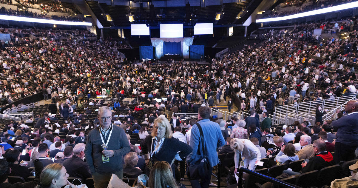 Berkshire Hathaway has first annual meeting since death of longtime vice chairman Charlie Munger