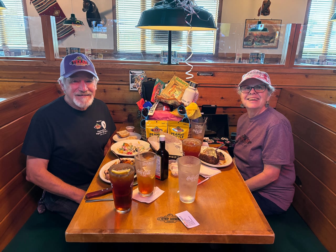 Jackson, Michigan is latest stop for couple trying to eat at every Texas Roadhouse in America