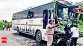 Rampur: Four killed, 50 hurt in head-on collision | Bareilly News - Times of India
