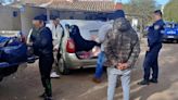 El hombre que viajó más de 200 kilómetros con su hija encerrada en el baúl hasta que lo detuvo la Policía dio su versión de la historia