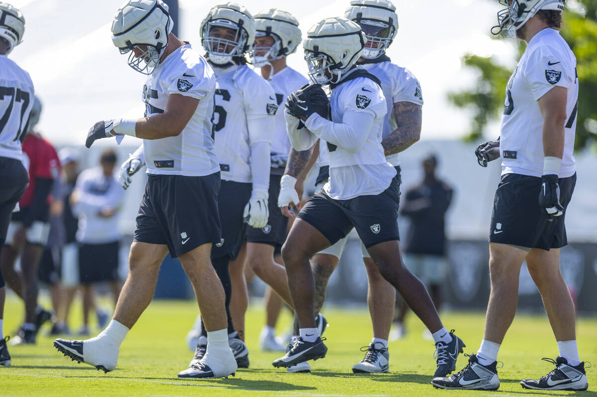 Silly moment at Raiders’ training camp draws attention from rival