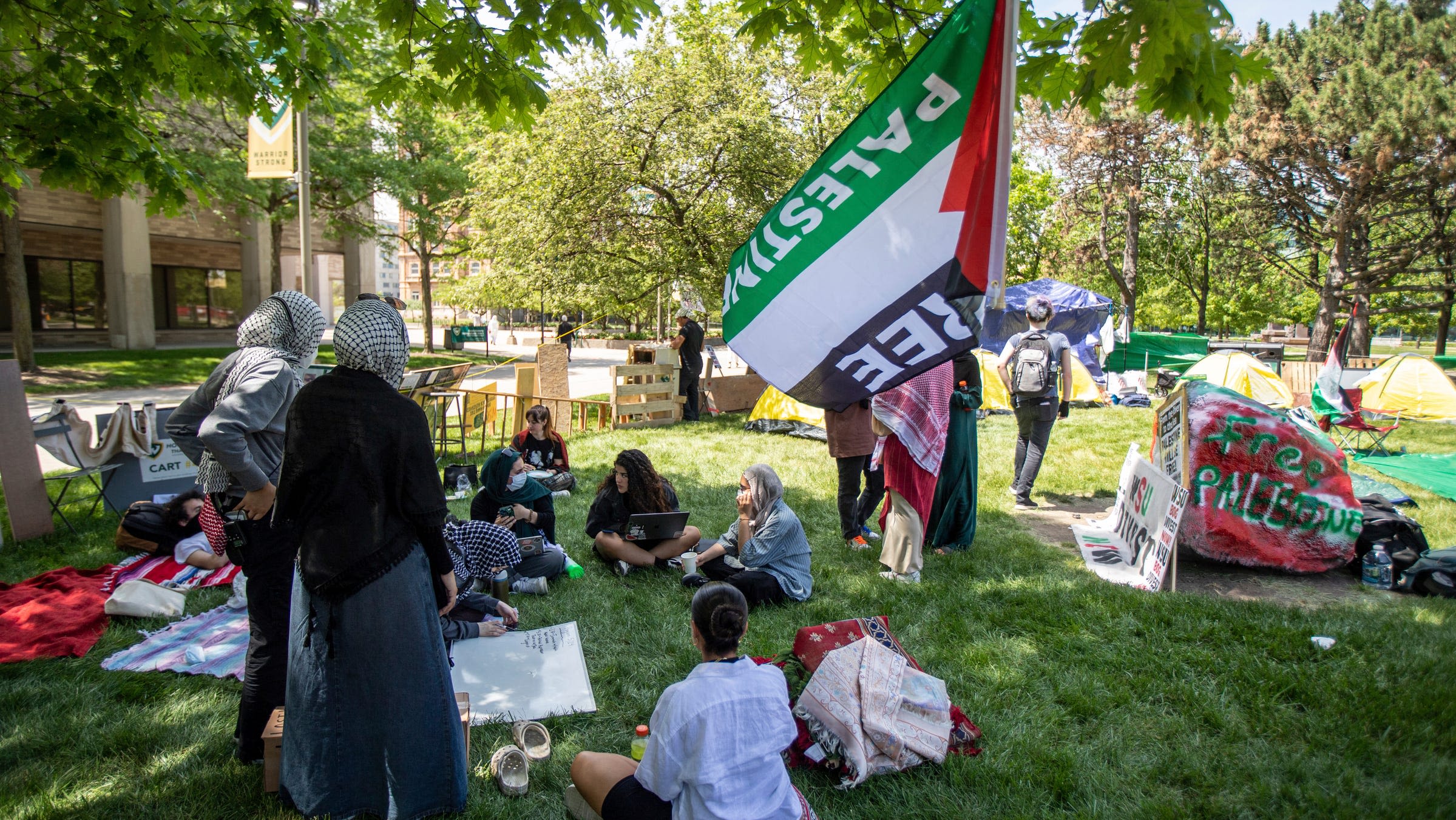 Pro-Palestinian protesters begin tent encampment at Wayne State