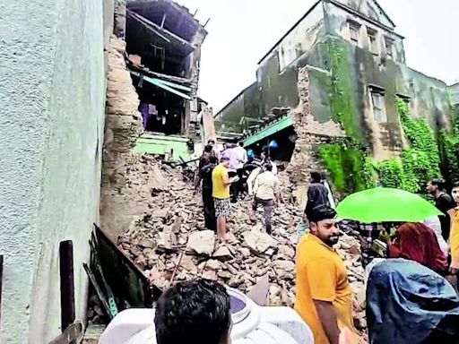 Building collapses in Khambhaliya: Rescue operations underway for trapped individuals | Rajkot News - Times of India