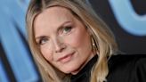 Michelle Pfeiffer desafía al paso del tiempo en su regreso a la alfombra roja