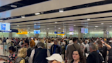 Au Royaume-Uni, une panne dans les aéroports provoque le chaos