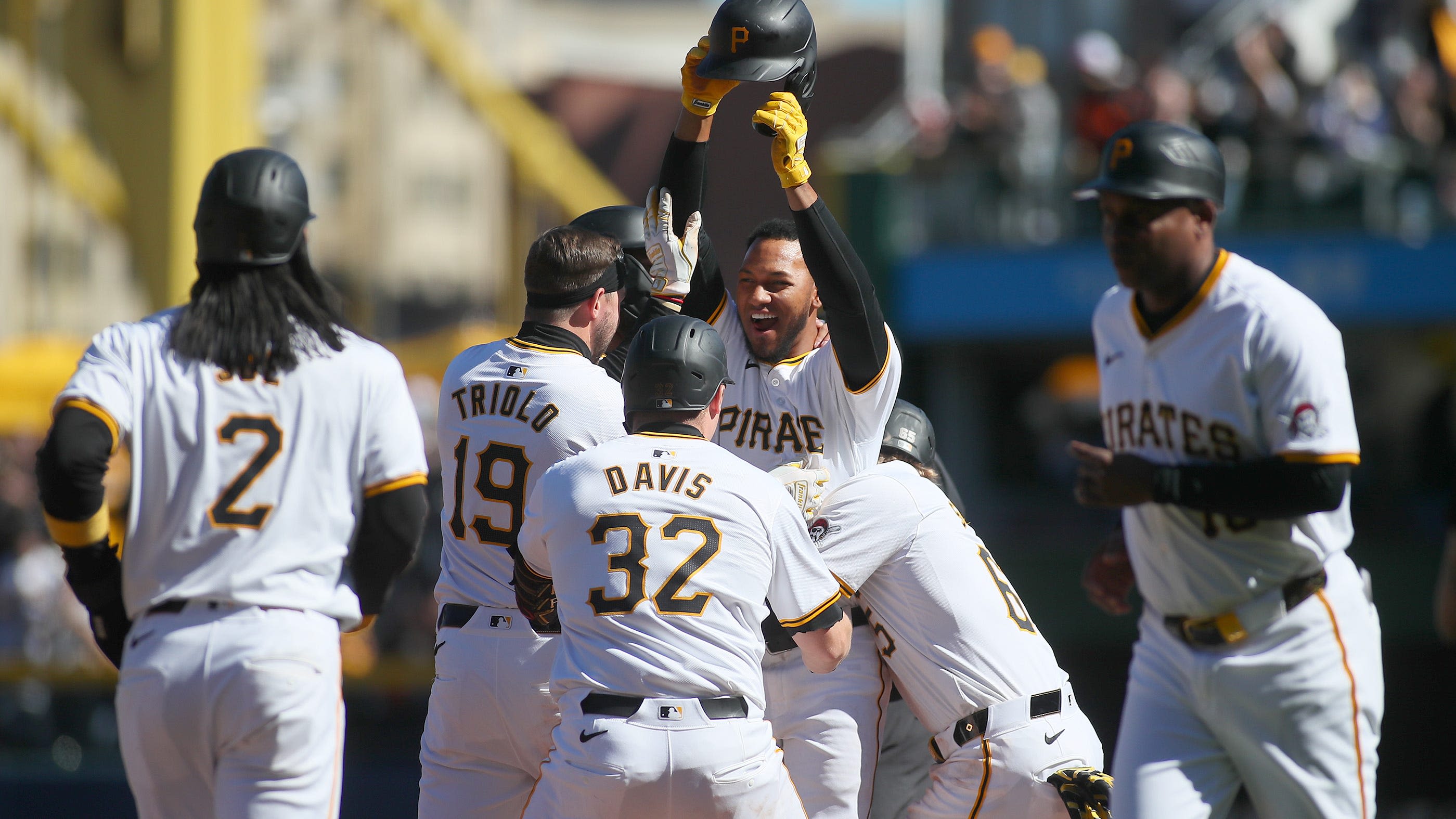 What radio station is the Pirates game on? Starting Monday, a new spot on the dial