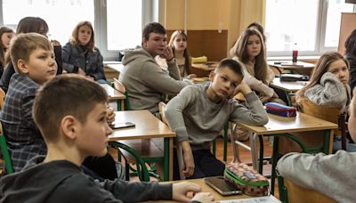 Guerra da Ucrânia marca salas de aula e deixa toda uma geração impactada