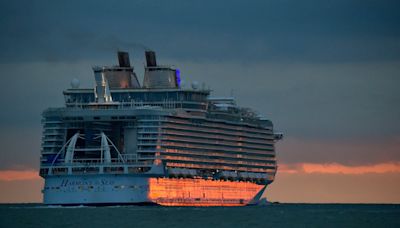 12-year-old boy dies after falling over balcony on cruise headed for Texas