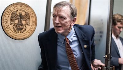 Rep. Paul Gosar becomes third Republican backing motion to oust Mike Johnson