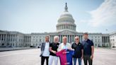 Visita oficial de Club al Capitolio y a la Librería del Congreso en Washington DC