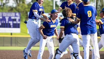 Small ball delivers Francis Howell to fifth successive district championship