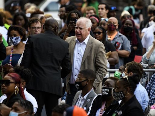 Trump in 2020 praised Tim Walz’s handling of George Floyd protests