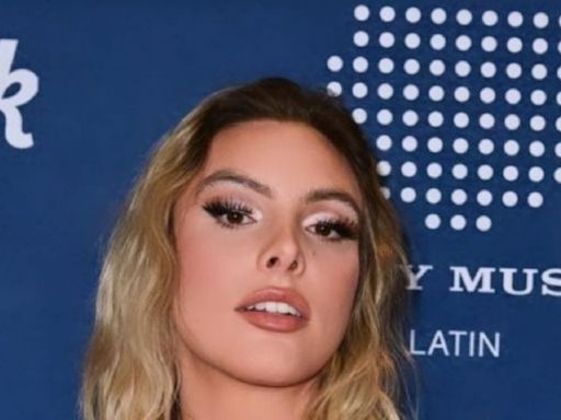 Lele Pons marca tendencia con traje de baño taparrabos animal print