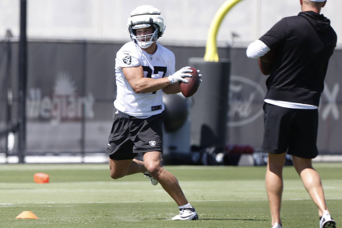 Raiders’ training camp preview: Can team create two-headed TE monster?