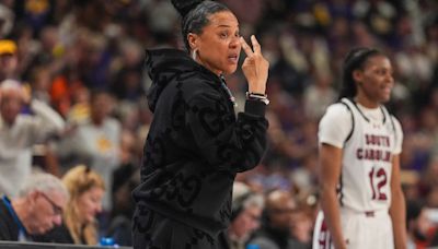 Women's college basketball coaches in the Sweet 16 who have earned tournament bonuses