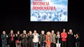 Numerosas figuras de la cultura respaldan a Pedro Sánchez en un acto por la 'decencia democrática'