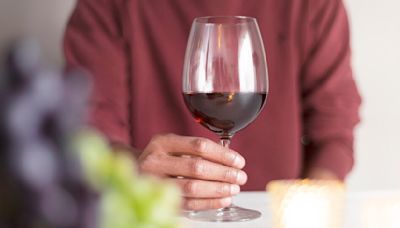 Otra vez el vino en el centro de una controversia científica | Nueva evidencia desaconseja el consumo moderado