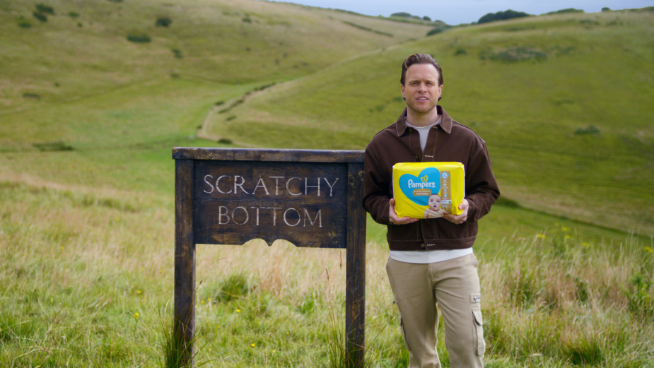 Olly Murs Joins CG Storks in Scratchy Bottom for Pampers | LBBOnline