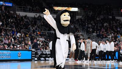 Mass. Gatorade Player of the Year hits the brakes on Providence basketball commitment