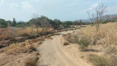 Río Tizaac permanece seco en la Mixteca pese a lluvias