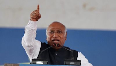 Maharashtra has given a clear message, says Mallikarjun Kharge