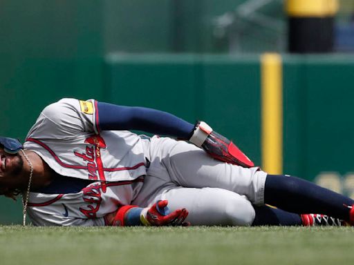 Braves' MVP OF Ronald Acuña Jr. tears ACL in non-contact fall against Pirates