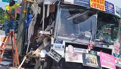 Runaway 'Trust Jesus' bus crashes ahead of Staten Island Trump rally