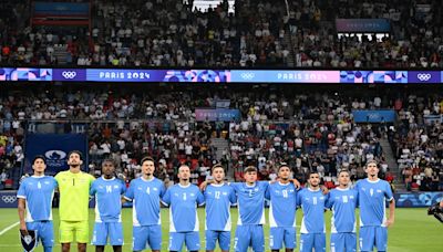 Israel’s national anthem loudly jeered before Olympic soccer match against Mali