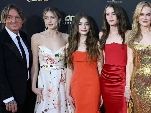 Nicole Kidman and Keith Urban Pose with Teenage Daughters Sunday and Faith at Her AFI Tribute