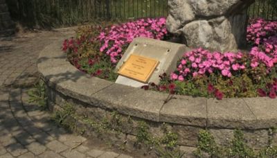 'This is really what the community is like': Anonymous donor replaces missing memorial plaque