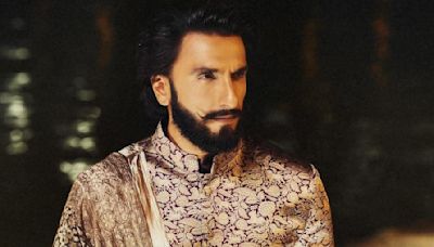 Ranveer Singh To Gain 15 Kgs For His Next Project, Shobhaa De Shares Interesting Update