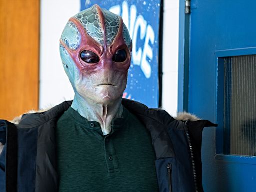 Resident Alien’s Quirkiest Character Is Also a Writer on the Hit SYFY Series