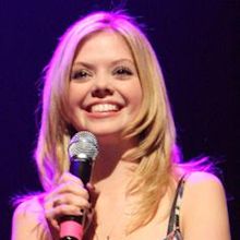 Dreama Walker