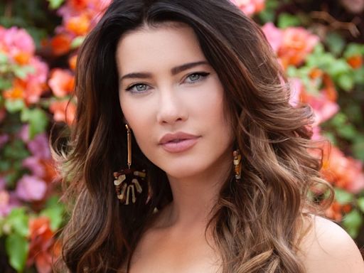 Bold & Beautiful’s Jacqueline MacInnes Wood Drops a Photo With Her Castmates That’d Make Steffy Groan