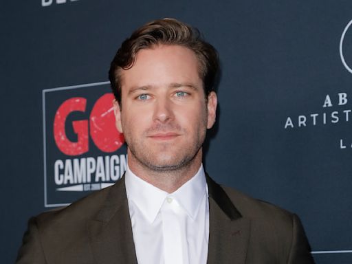 El aprendizaje de Armie Hammer tras un escándalo que lo desterró de Hollywood