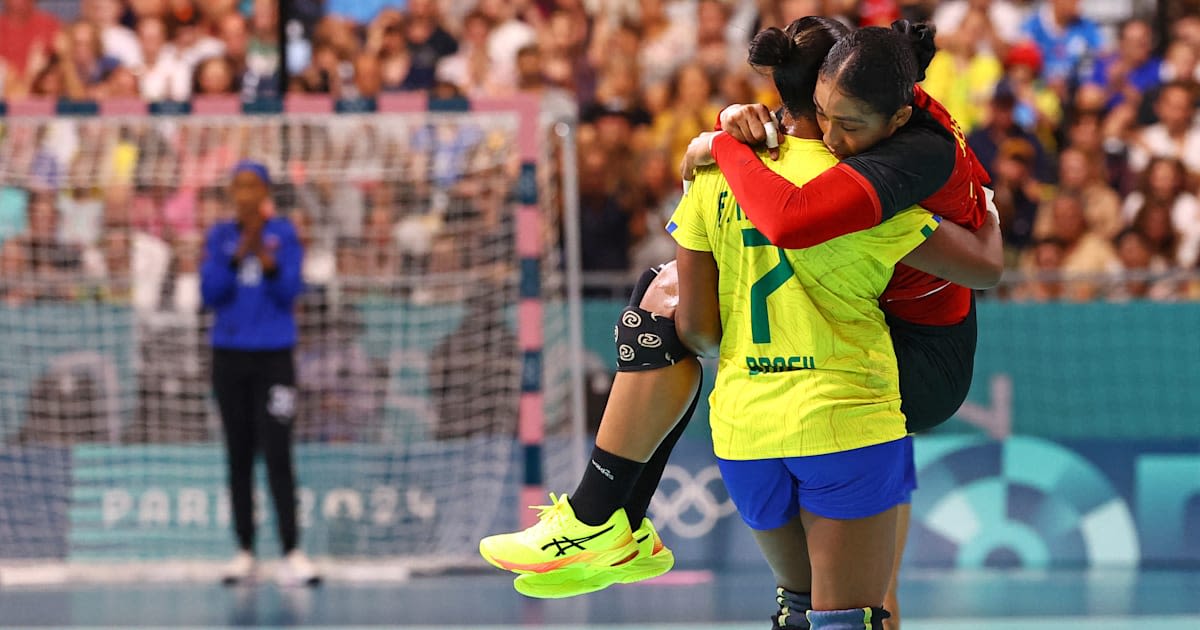 'There was no way I wouldn't help her': Brazil's Frossard carries injured rival Kassoma of Angola from handball court at Paris 2024 Olympics