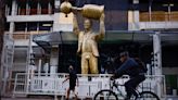 Estatua a Gallardo: ¿Arte o grotesco homenaje al técnico más exitoso de River Plate?