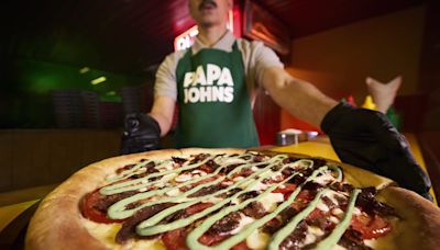 Papa Johns sorpende y lanza una nueva pizza de especialidad a la “chilena”