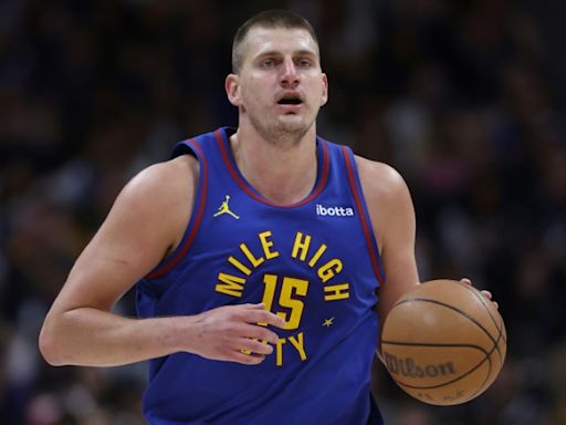 El serbio Nikola Jokic, elegido por tercera ocasión el Jugador Más Valioso en la NBA