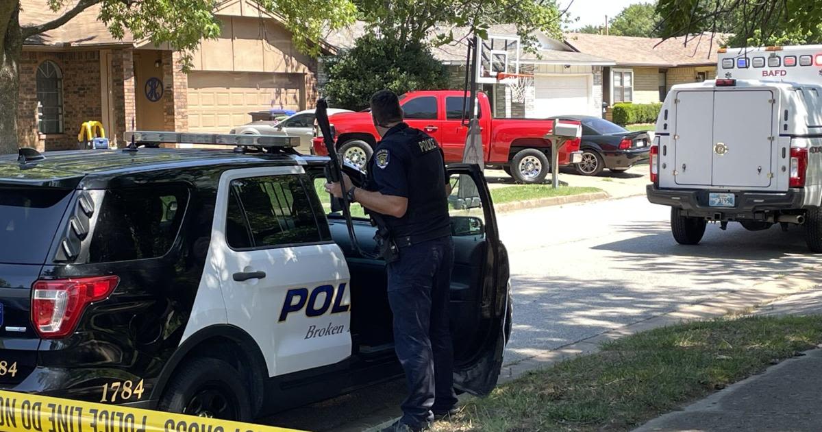 Police investigate possible murder-suicide in Broken Arrow neighborhood