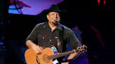 Garth Brooks Reveals Why He Once Signed Autographs for 23 Hours: 'I'd Love to Tell You It Was Out of Love'