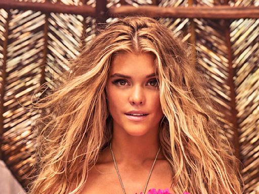 5 Dazzling Bikini Photos of Nina Agdal in Mexico