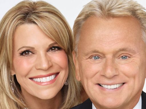 Vanna White Reveals How Pat Sajak Comforted Her on First Day of ‘Wheel,’ Shares How Long She Plans to Stay ...