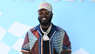 T-Pain Rants About Signing Diapers, Faces And Boobs For Fans: “You’re Not Going To Keep This”